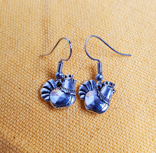 Hen Earrings