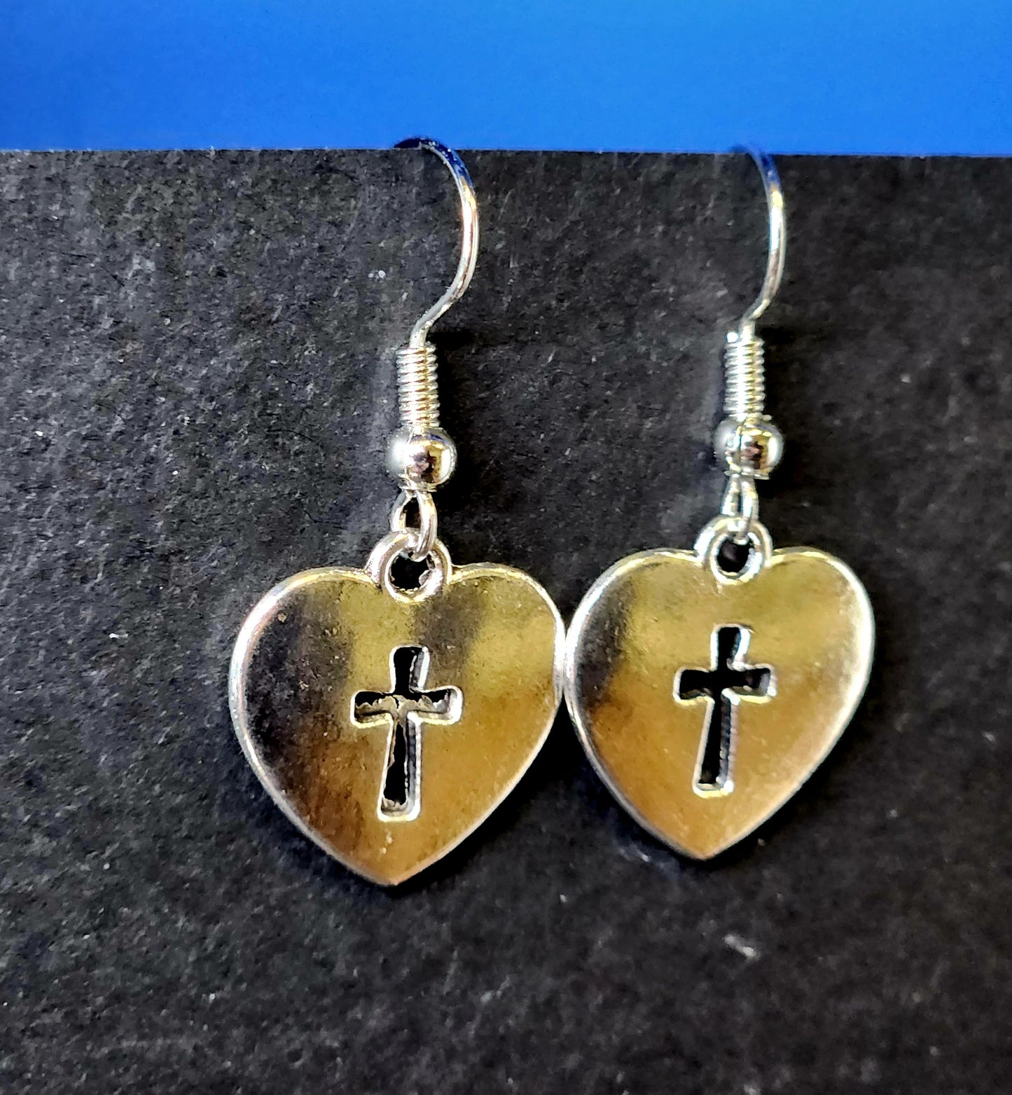 Cross my Heart Earrings